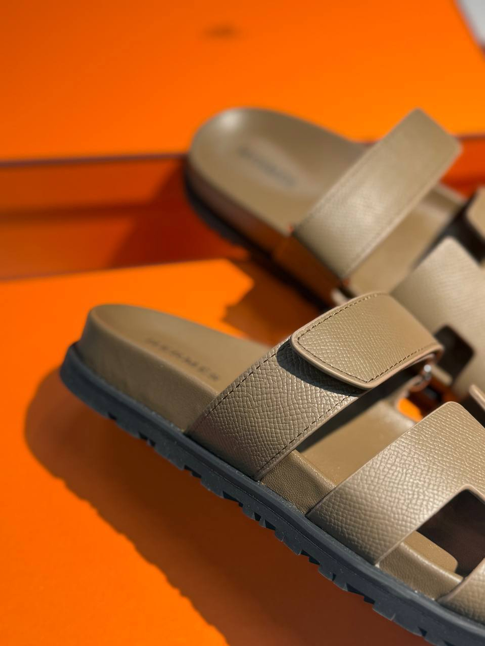 Шлепанцы Hermes