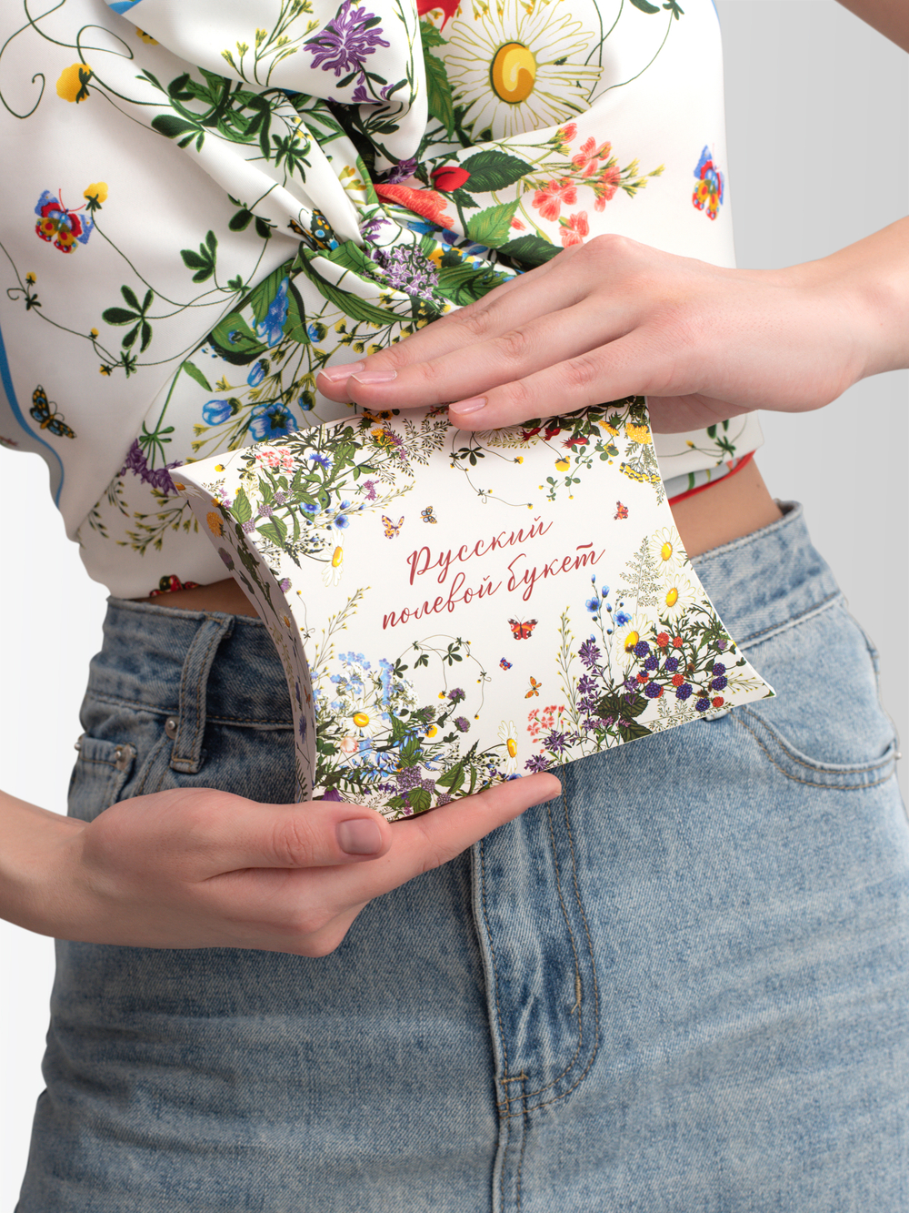 Платок «Русский полевой букет»