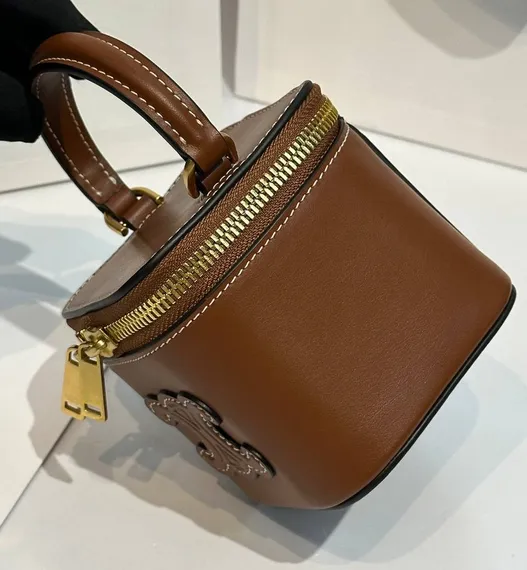 Сумка CELINE CUIR TRIOMPHE