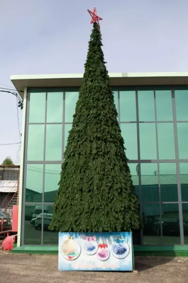 Уличная елка Русская зеленая 4 м., каркасная, ПВХ, Green Trees (GT4RUSPVC)