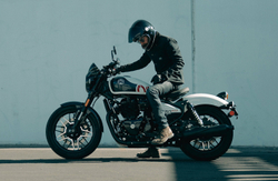 Royal Enfield Shotgun 650 Stencil White (Premium)