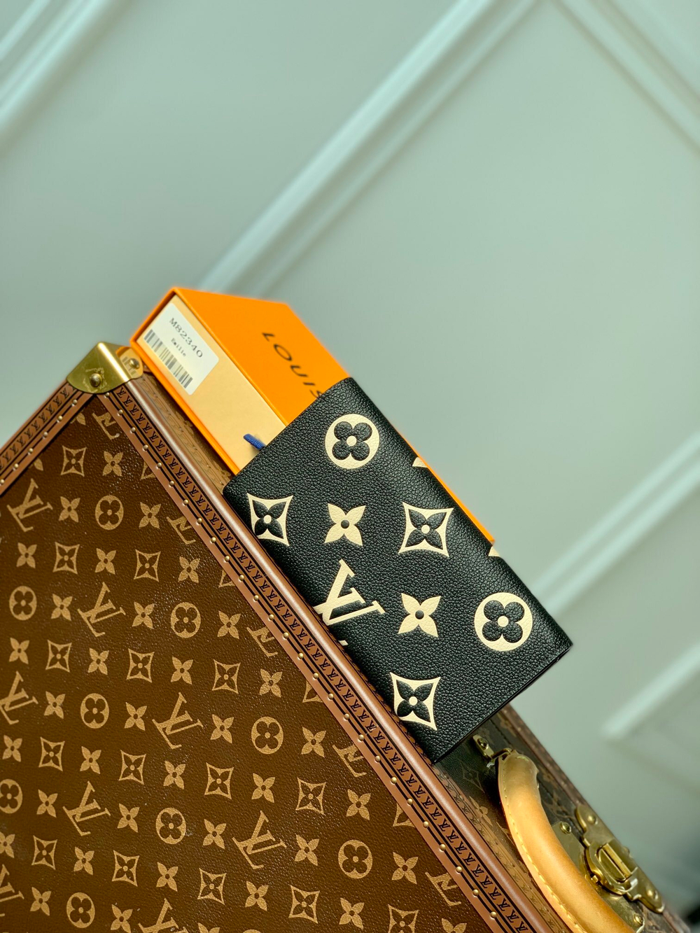 Louis Vuitton Emilie Wallet