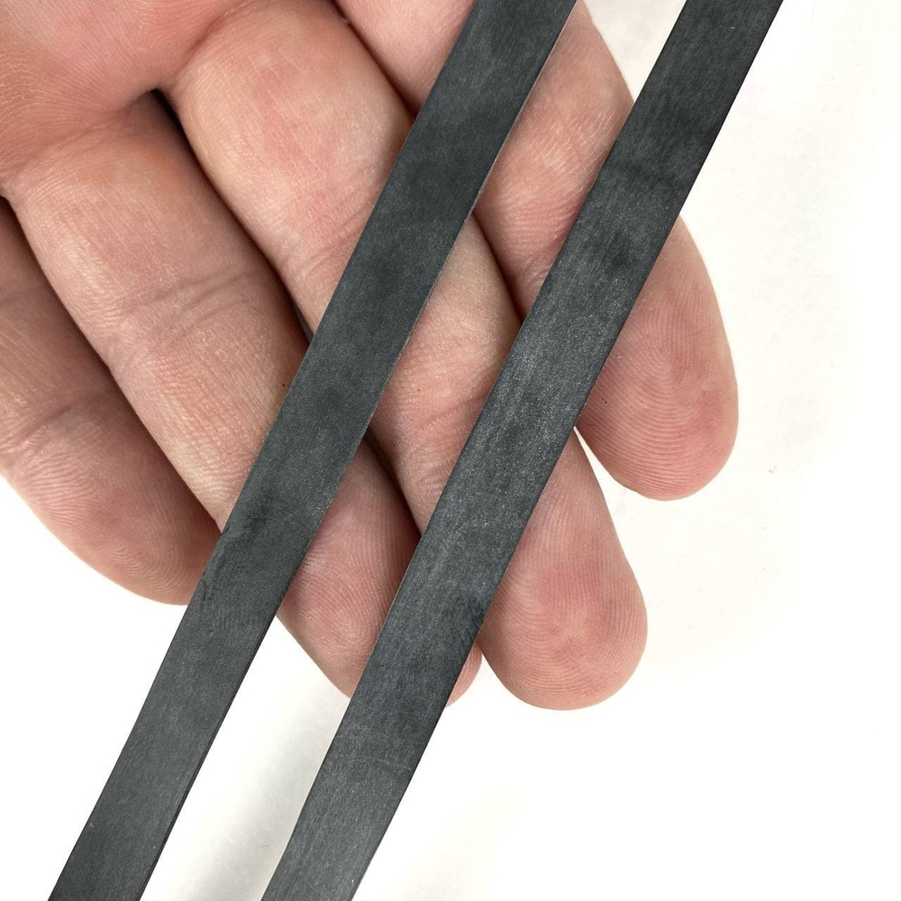 Латексная резинка черная 8 мм