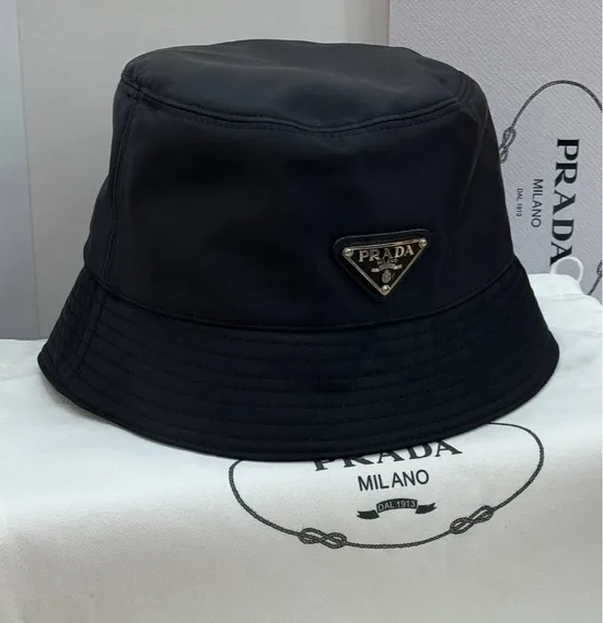 Панама Prada re-nylon