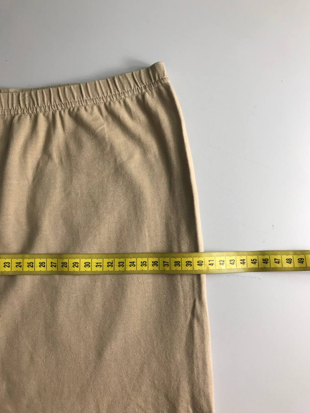 Юбка обтягивающего кроя, маркировка М, визуально на 46 размер