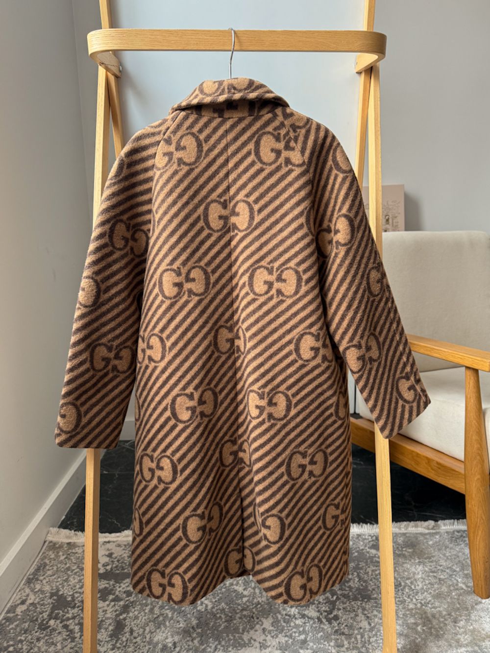 Шерстяное пальто Gucci, 128