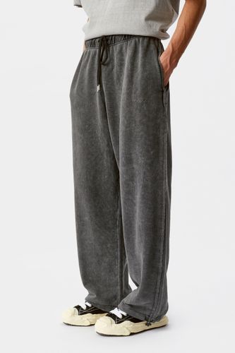 Серые спортивные брюки с эффектом варки