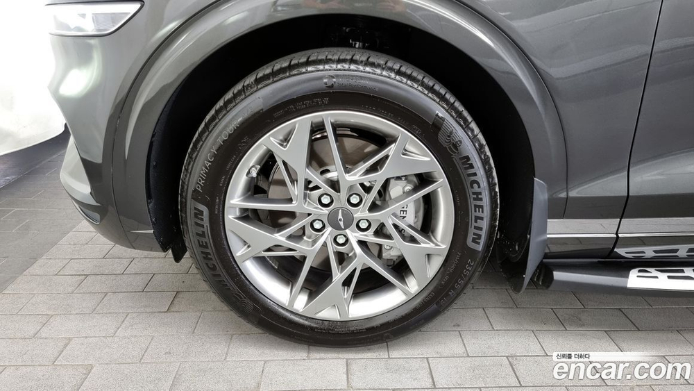 Genesis GV70 2.5T Бензин AWD (04.2024)