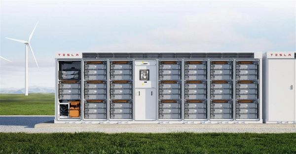 Tesla Megapack - эффективная система хранения энергии, которая может быть установлена на месте производства