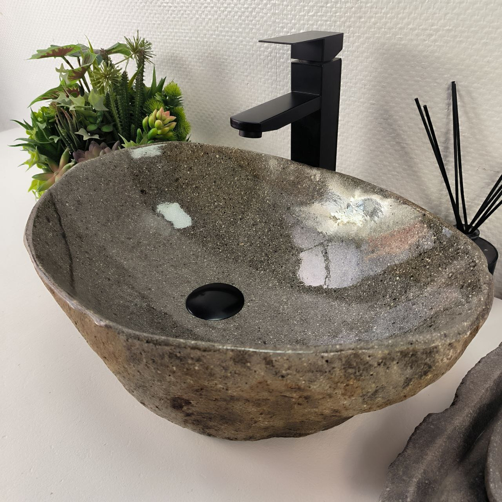 Раковина из речного камня RS-64870 51*34*15 0862