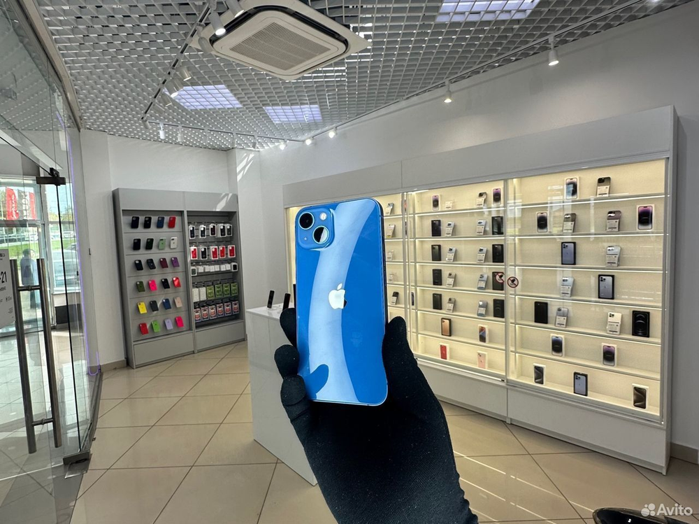 iPhone 13 256 ГБ б/у