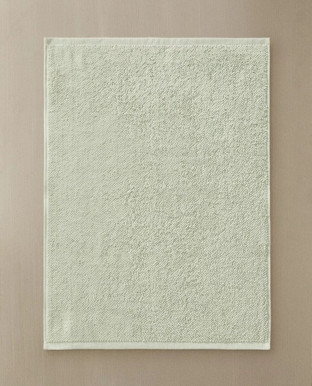 Zara Home - Гладкий нескользящий коврик для ванной, зеленый, 50x70 см