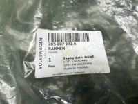 Стакан форсунки омывателя правый VW Caddy 4 15-20
