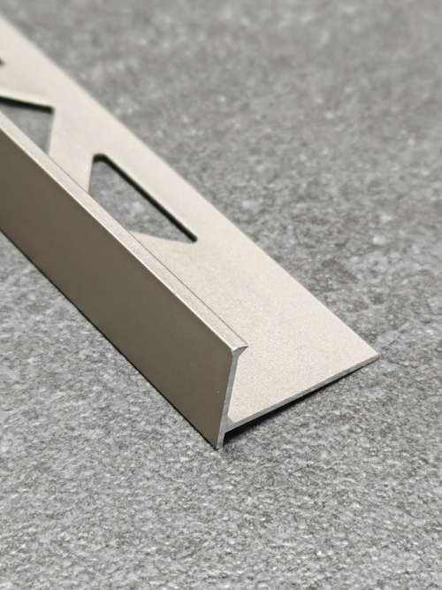 АПЕ  9мм "DO-4" 2,7м Шампань св.(серый) мат. Г-об. (евро) анод. алюм.