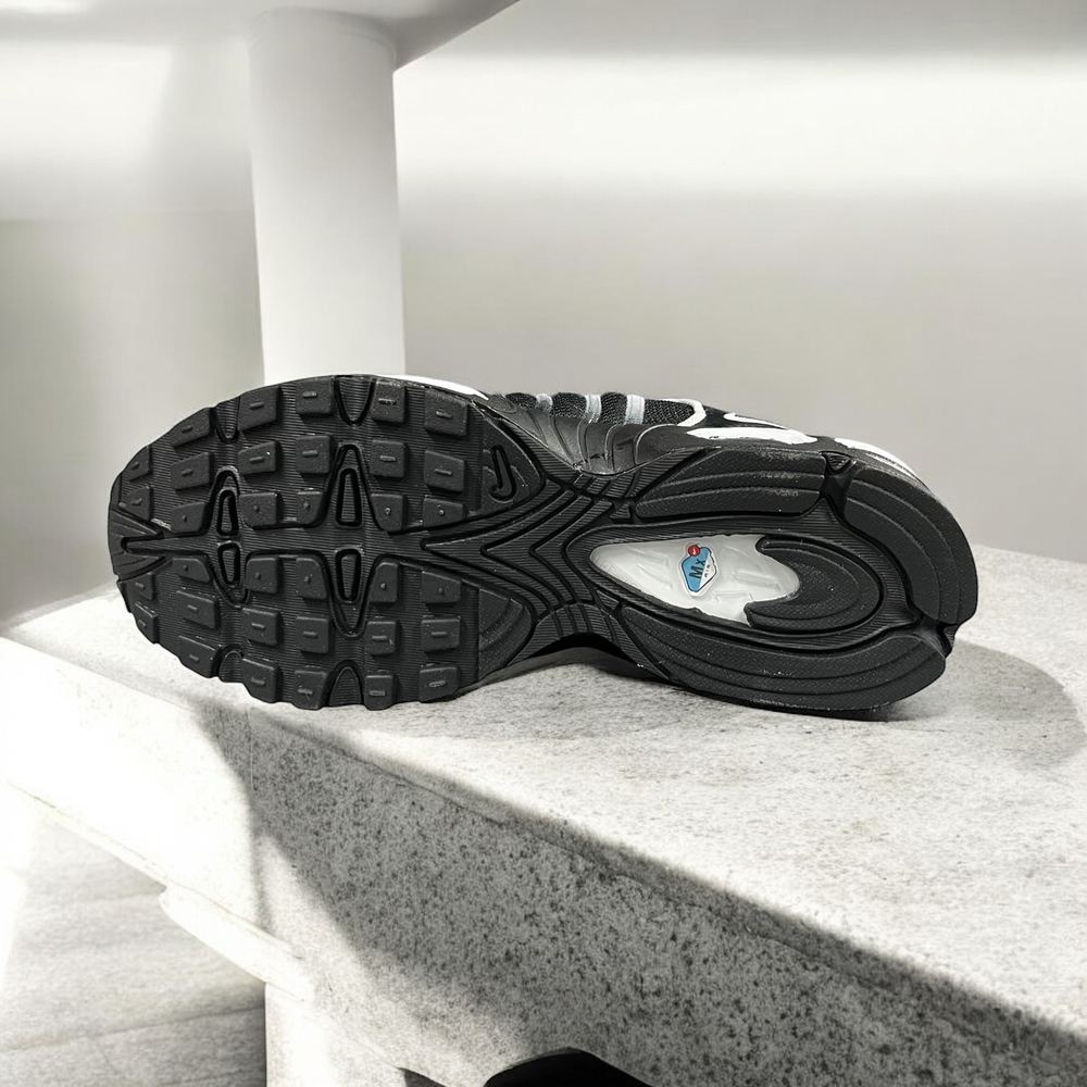 Nike Air Max Tailwind 4 • NRG