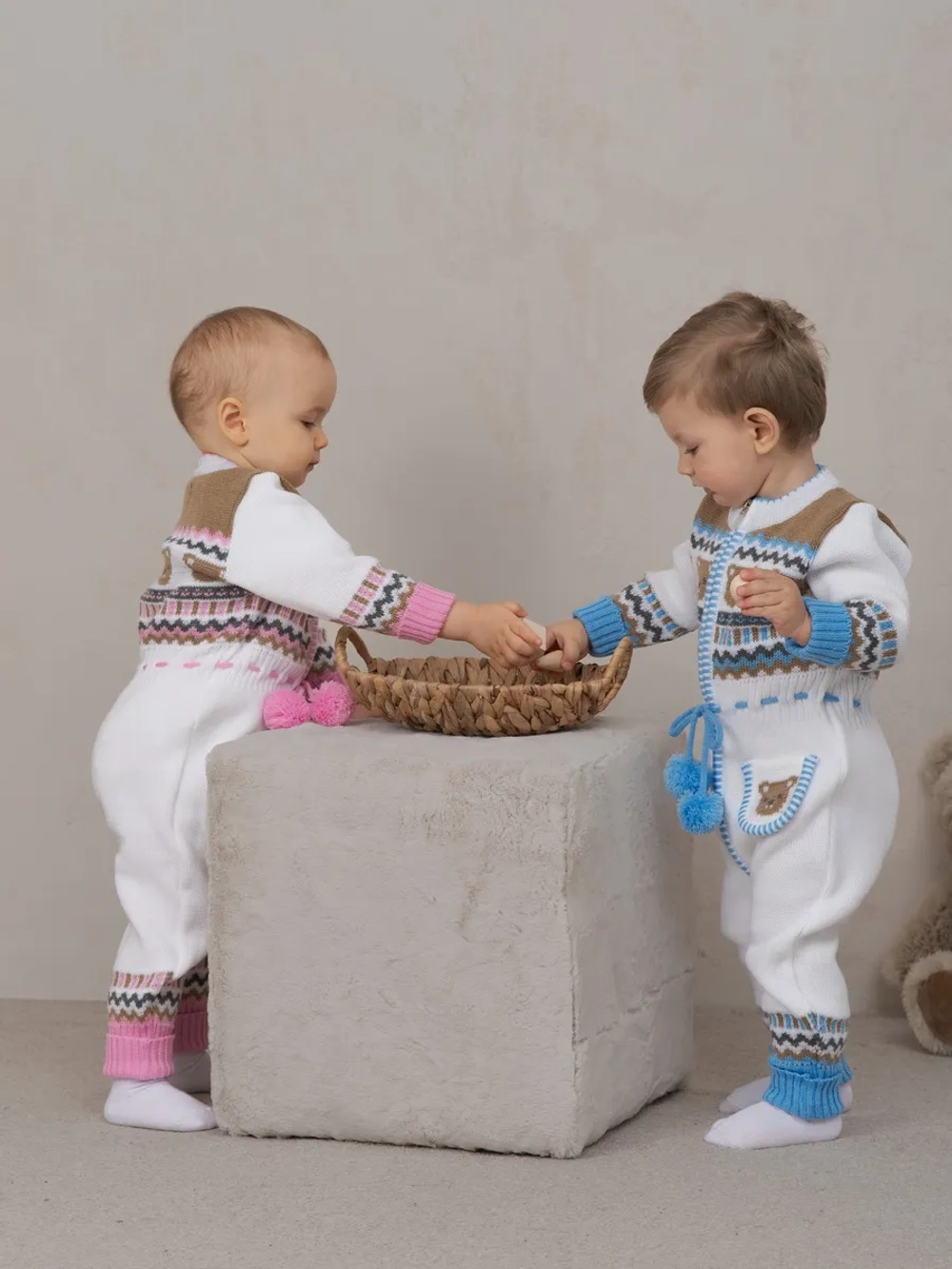 Вязаный комбинезон для новорожденных и малышей на молнии