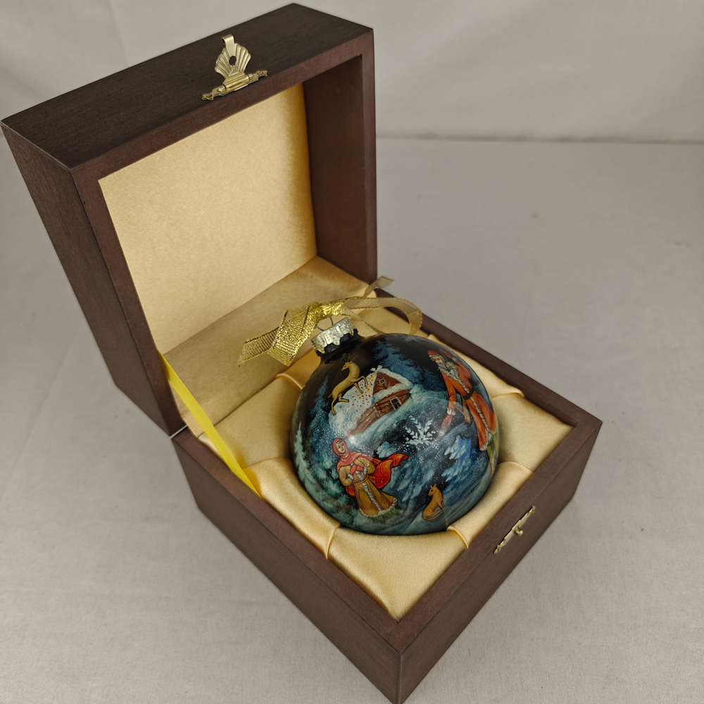 Коллекционный елочный шар с круговой росписью Палех "Морозко" в футляре