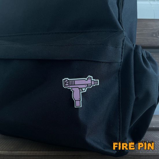 Значок деревянный (брошь)  Pink Uzi (Узи). Fire Pin