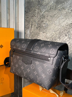 Сумка-мессенджер Louis Vuitton