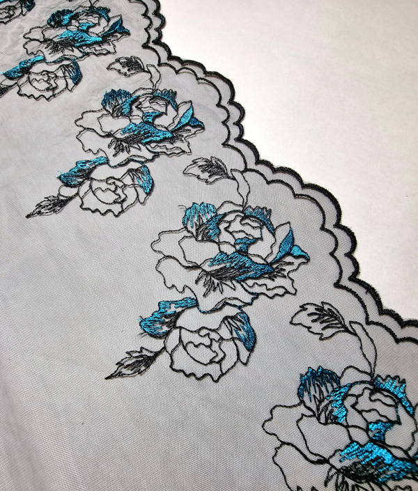 Вышивка на сетке черный/бирюза К045 левая