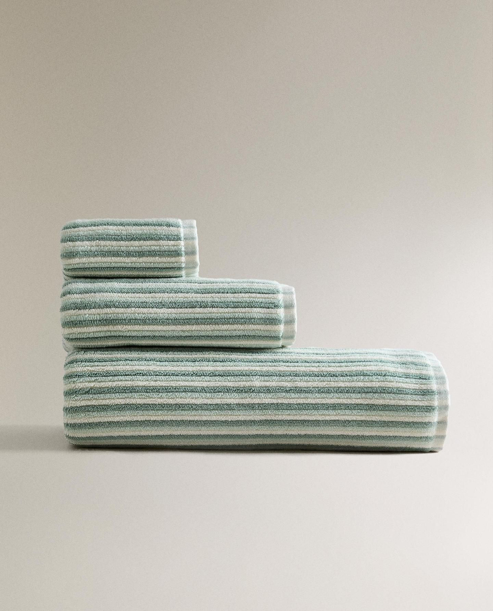 Zara Home - Цветное полосатое текстурное полотенце для ванной комнаты, зеленый, 30х50 см