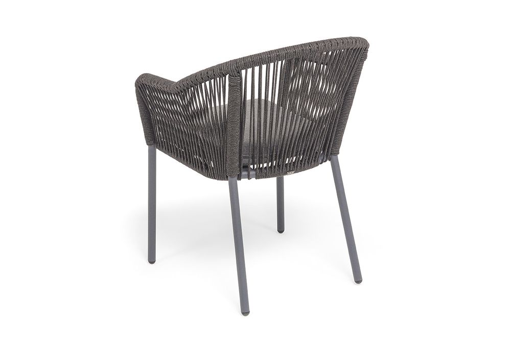 "Лион" стул плетеный из роупа, каркас из стали темно-серый (RAL7024) муар, роуп темно-серый круглый, ткань темно-серая 027