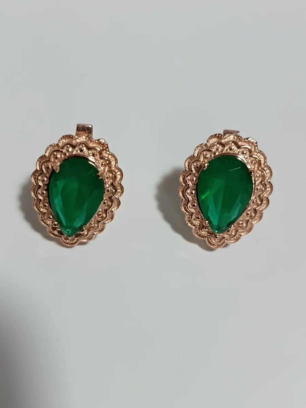 Серьги бижутерные "Изумрудный перезвон"