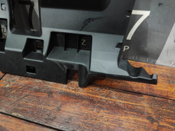 Накладка торпедо левая Toyota Land Cruiser 200 07-15 Б/У Оригинал 5560660080