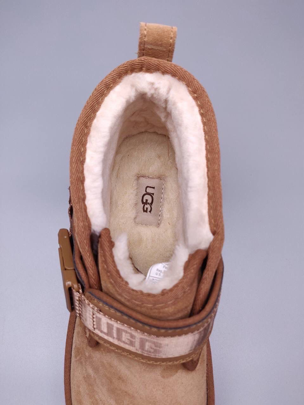 UGG