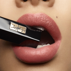 Yves Saint Laurent Rouge Pur Couture The Slim Velvet Radical - Тонкая матовая помада для создания эффекта кожи на губах, 2,2 g