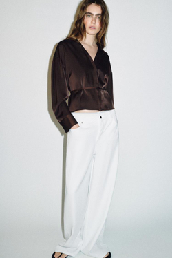 ZARA АТЛАСНАЯ БЛУЗКА С ТОНКИМ ПОЯСОМ, КОРИЧНЕВЫЙ