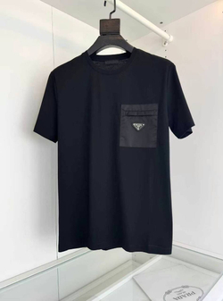 Футболка Prada