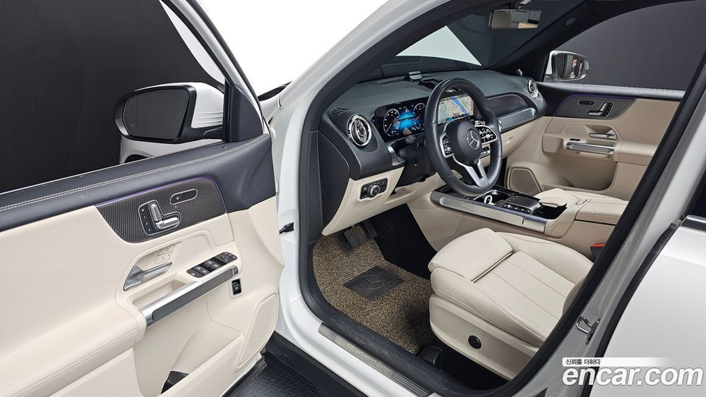 Mercedes-Benz GLB-Class X247 GLB220 (06.2021)