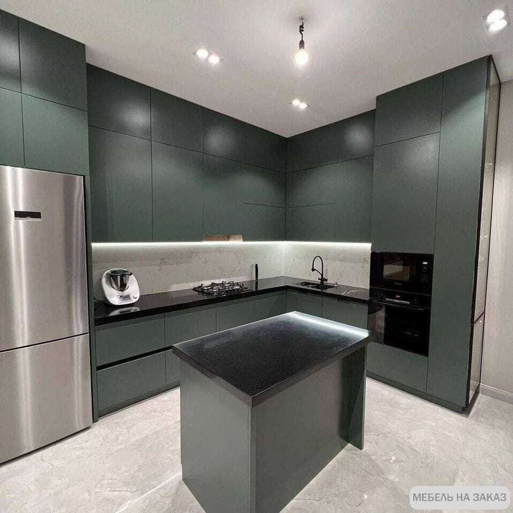 Кухня на заказ Изумрудик