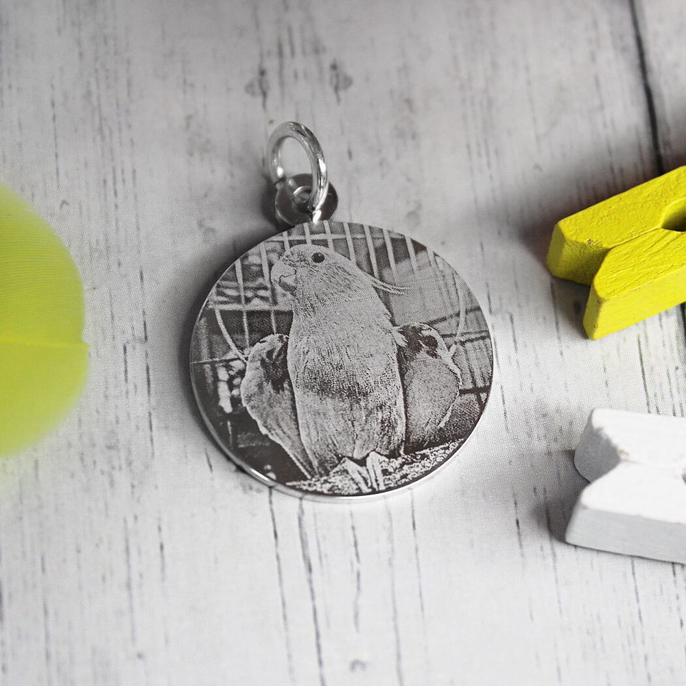 Серебряный кулон с гравировкой фото на заказ