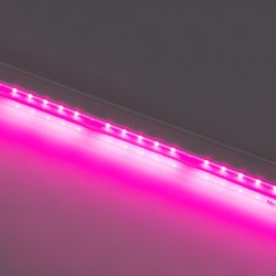 ULI-P42-18W-SPBX IP40 WHITE Светильник для растений светодиодный линейный. 560мм. выкл. на корпусе. Алюминий. Спектр с дальним красным для рассады и досвечивания в период роста. TM Uniel