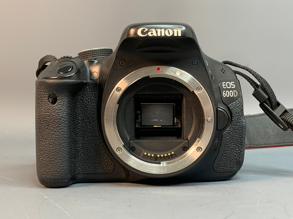 Canon 600D Body 87.000 кадров