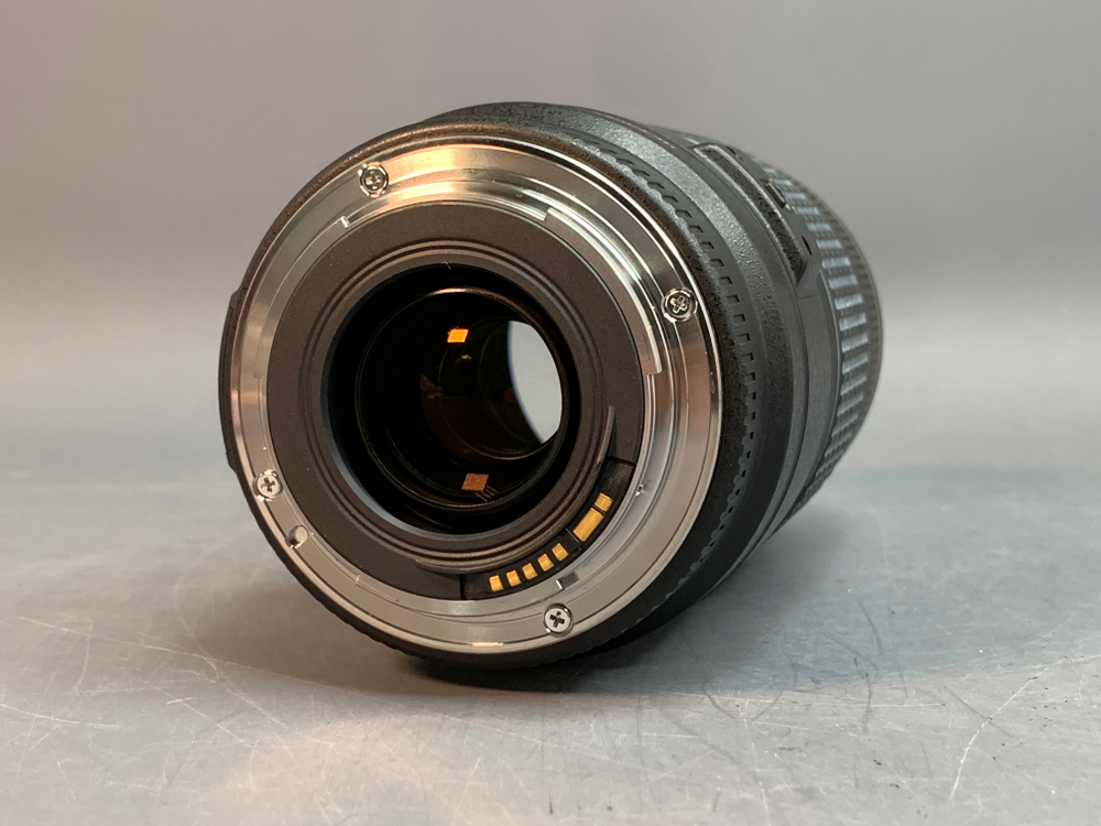 Canon EF 70-300mm 4-5.6 IS USM