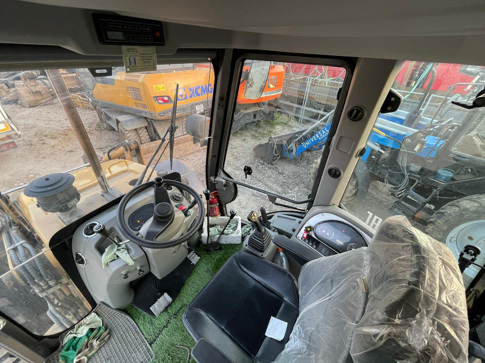 SHANMON 388 Экскаватор-погрузчик 388H (Дизельный, 4,8 л, 102 л.с., АТ)