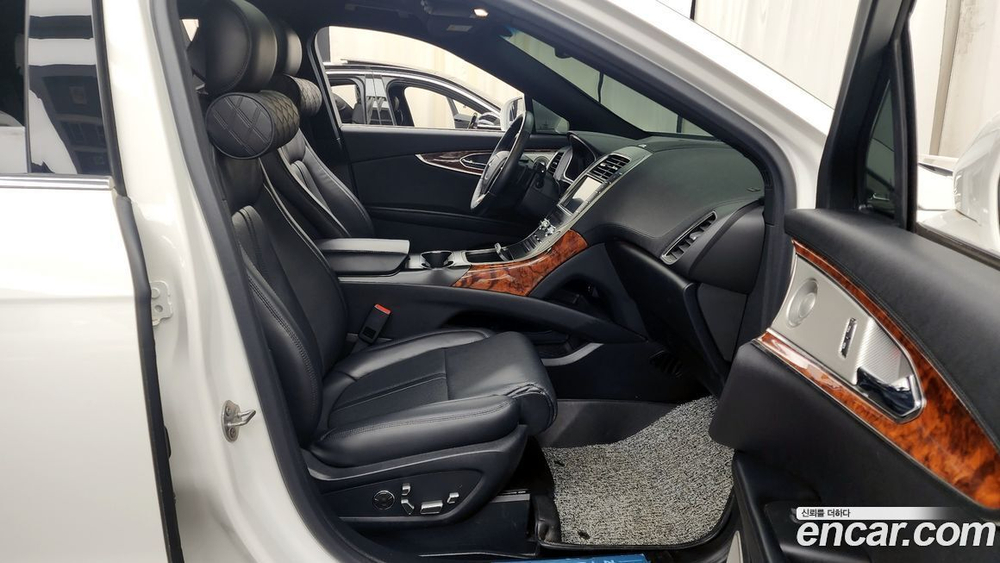 Lincoln Nautilus 2.7 202A AWD (01.2021)