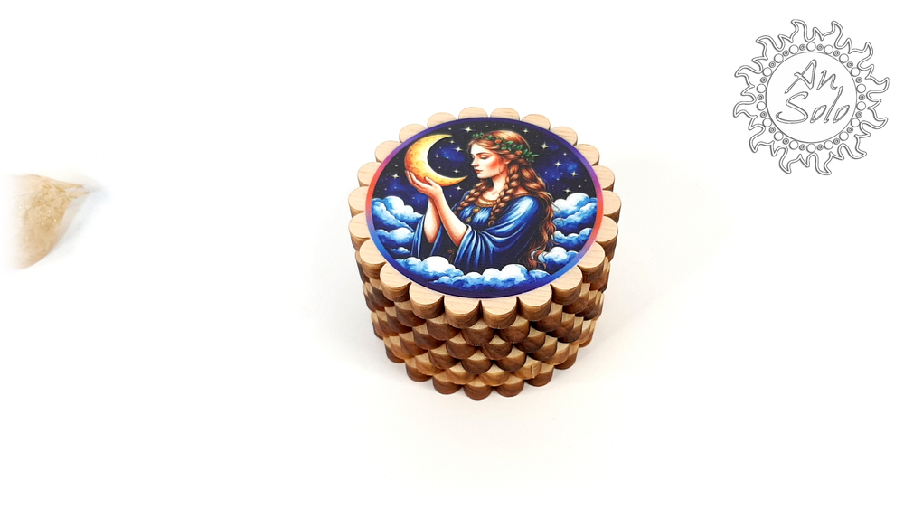 Мини-шкатулка "Лунная богиня"