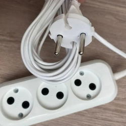 Электрический удлинитель тройник Obihod обиход ШВВП, 5м, белый, 6A