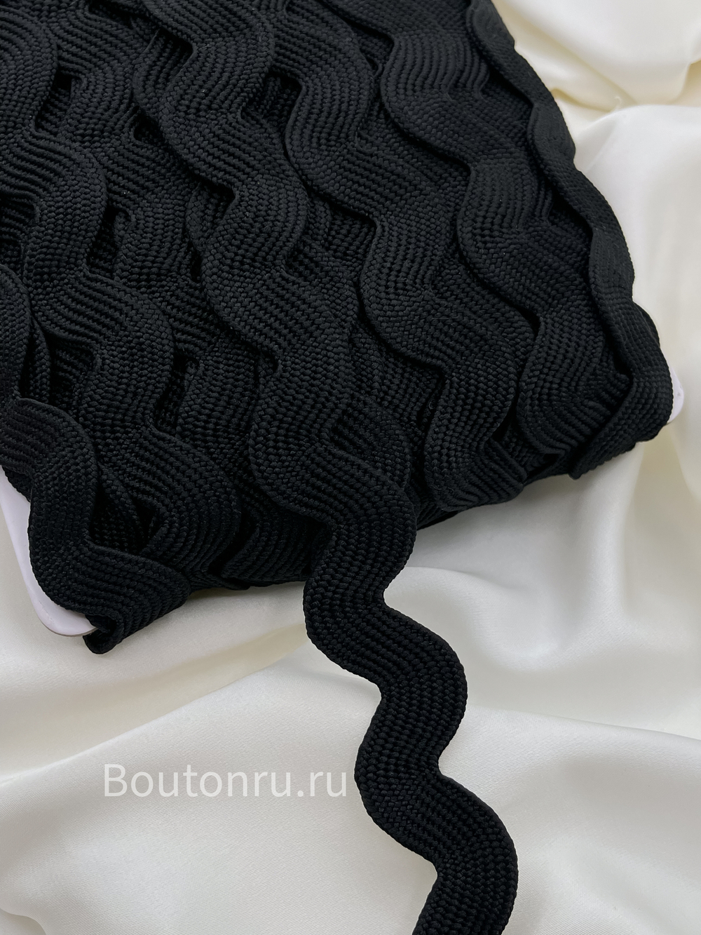 Тесьма декоративная волнистая "Вьюнчик зиг-заг" черная