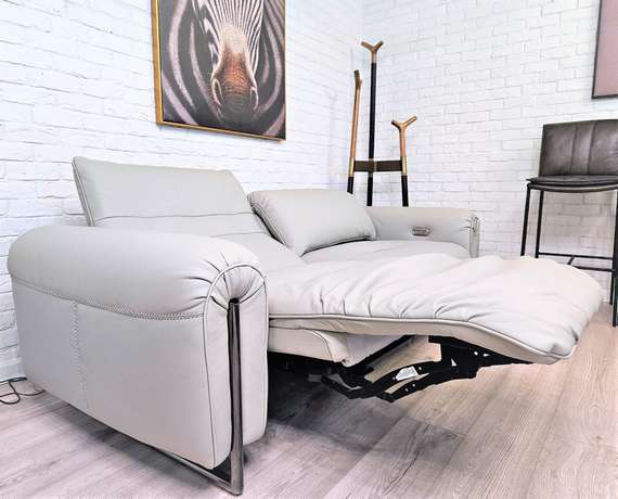 Диван c электро-реклайнером 4371, 220 см, светло-серая натуральная кожа