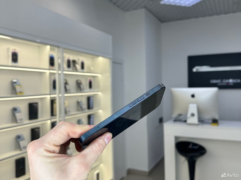 iPhone 13, 256 ГБ б/у