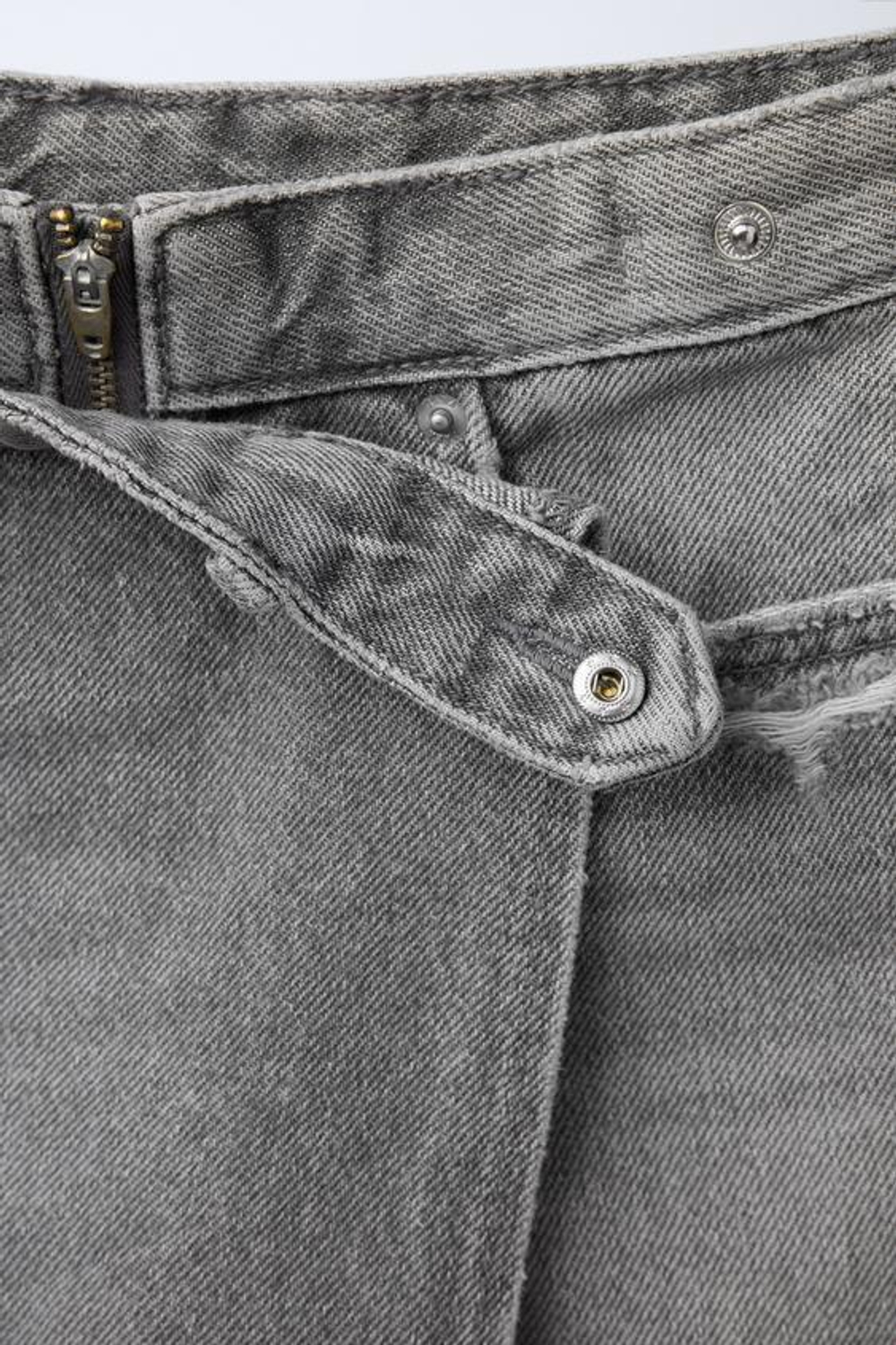 ZARA ДЖИНСОВАЯ ЮБКА-ШОРТЫ, СЕРЫЙ