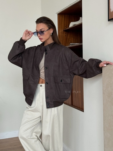 Шоколадный бомбер из текстиля на пуговицах