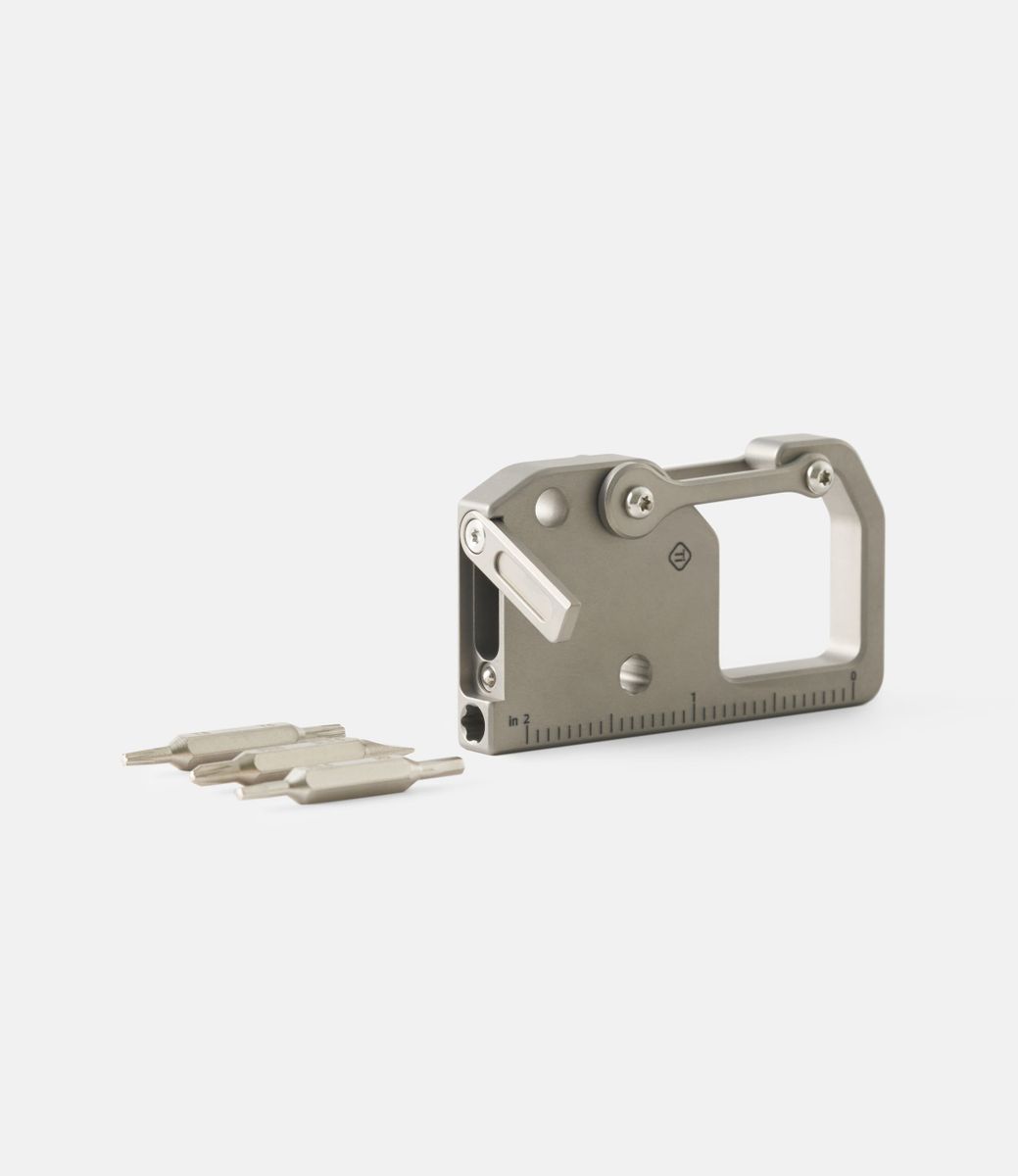 MecArmy EH4 — отвёртка-мультитул из титана