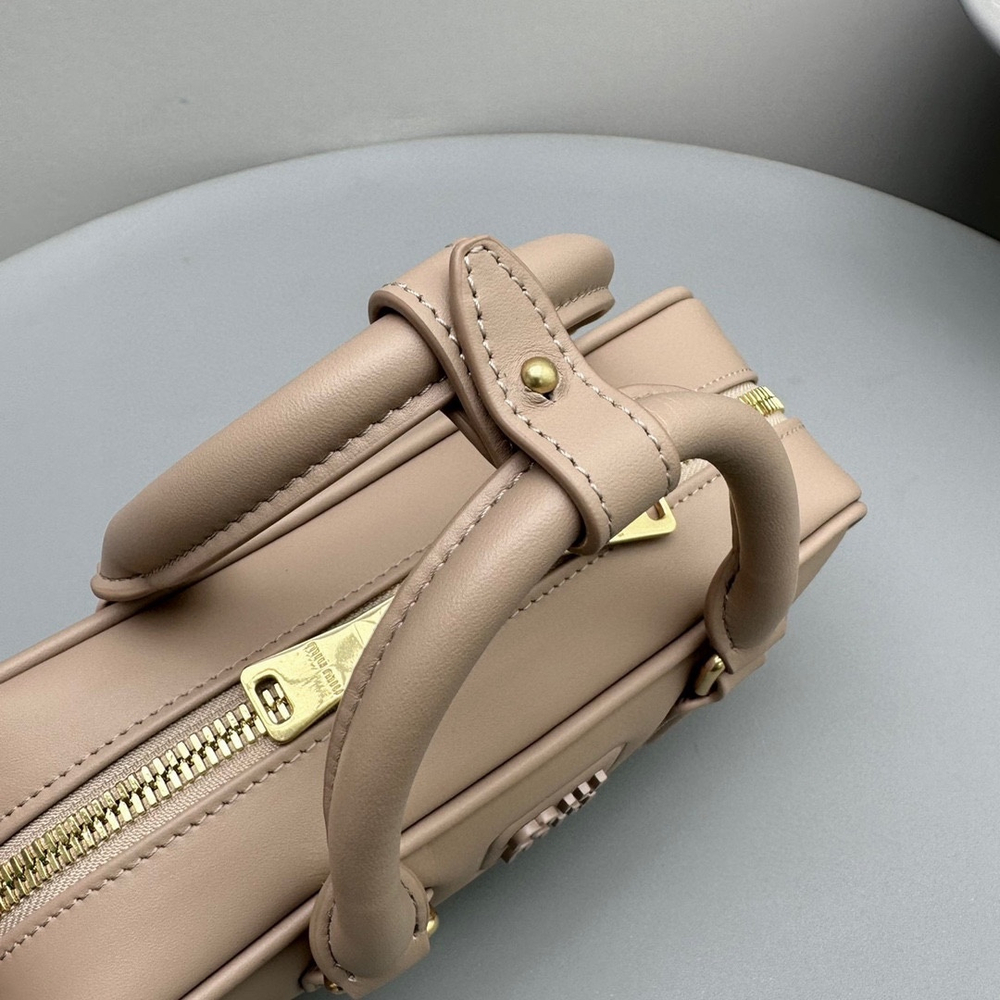 Miu Miu Arcadie Bag S 22 cm