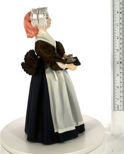 Фарфоровая кукла коллекционная  Костюм служанки 18 век Франция. Сувенир ручной работы